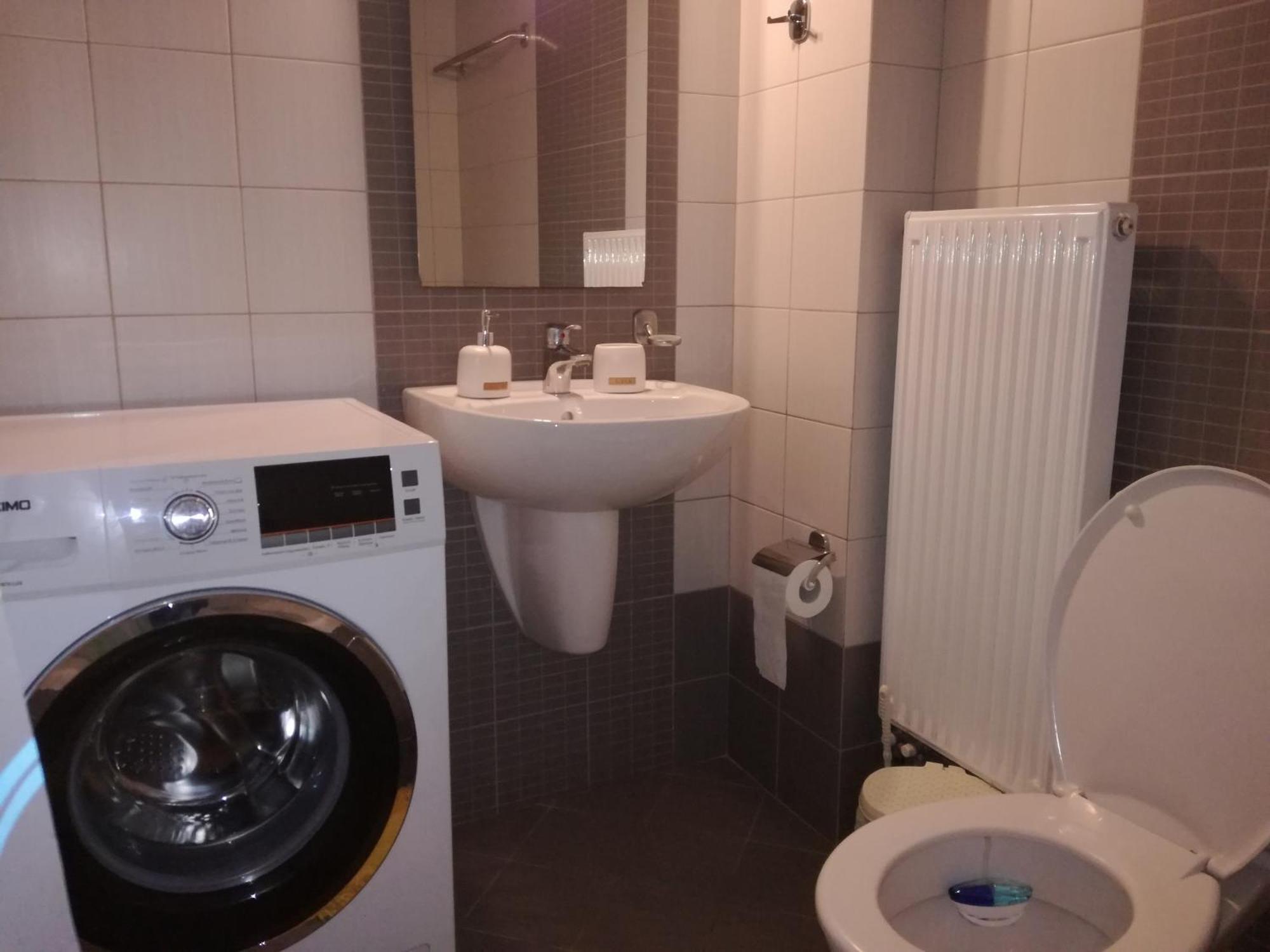Spacious And Modern Downtown Apartment Kandiye Oda fotoğraf